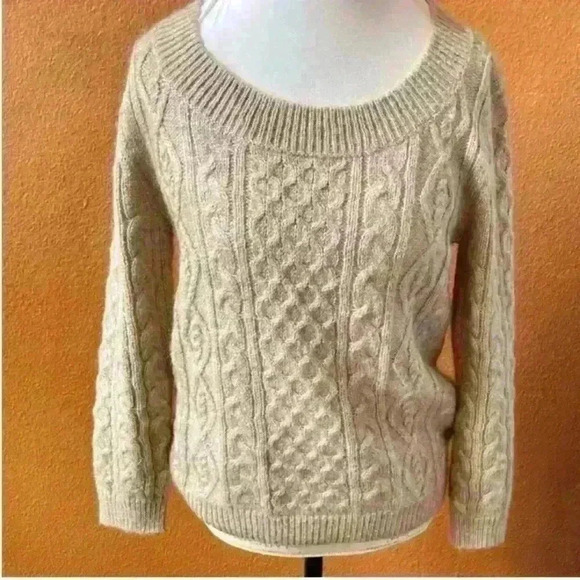 Club Monaco mohair blend tan cable knit sweater size medium EUC! - Picture 1 of 7